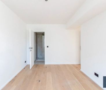 Prachtig duplex appartement met 4 slpk, 3 badk, grote tuin en parke... - Photo 4