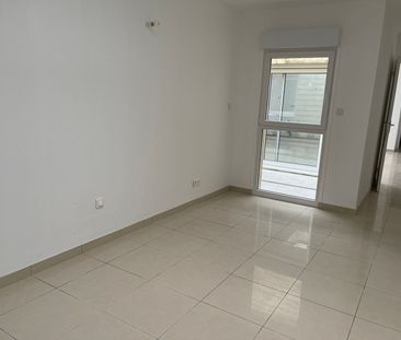Location Appartement 3 pièces 79m² - Photo 4