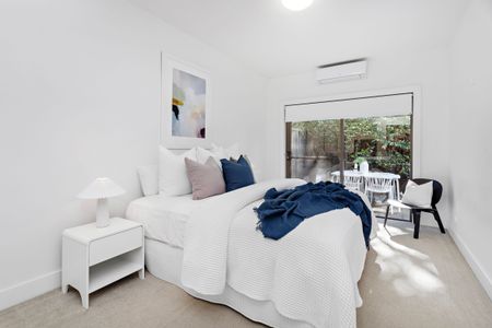 Spacious 4 Bedroom Townhouse - Photo 5