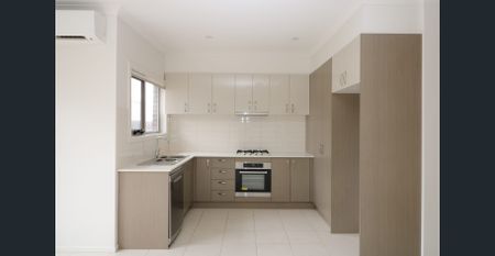 Modern two bedroom unit. - Photo 4