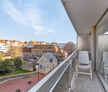 Lichtrijk appartement met terras te huur in Knokke - Photo 5