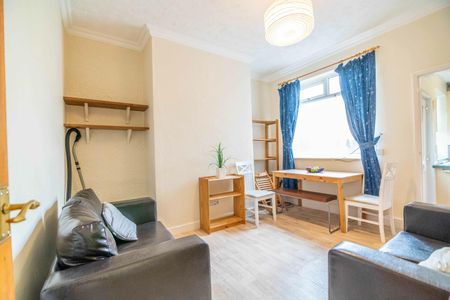 23 Frances Street - Photo 2