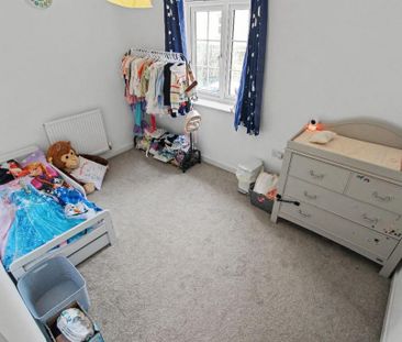 3 bedroom detached house to rent - Photo 3