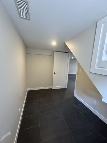 For Lease - 40 Bond Street Unit# Lower Level, Oakville, Ontario - Photo 3