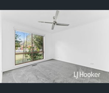 5 Nathan Court, Pakenham, Vic 3810 - Photo 5