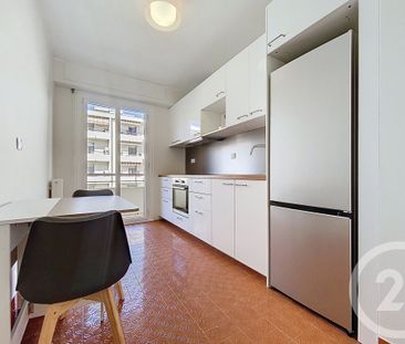 Location Appartement 3 pièces 73m² NICE 06300 - Photo 3
