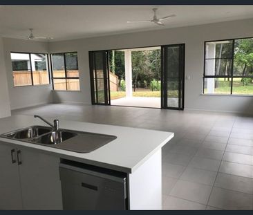 Family home - Photo 5