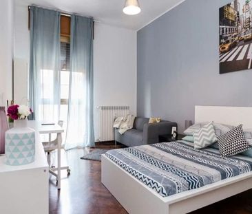 Viale Giovanni Vicini, Bologna, Emilia-Romagna 40134 - Photo 4