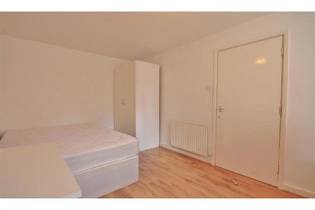 6 bedroom terraced house to rent - Photo 5