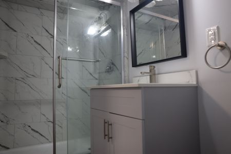 For Lease - 10 Tarsus Crescent, Toronto, Ontario - Photo 5