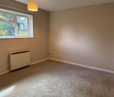 1 bedroom semi-detached bungalow to rent - Photo 3