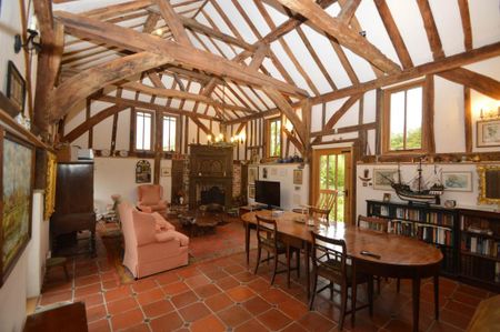 2 bedroom barn conversion to rent - Photo 2