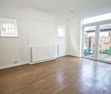 3 bedroom semi-detached house to rent - Photo 6