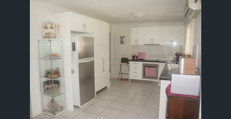 Hidden Gem in Algester - Photo 5