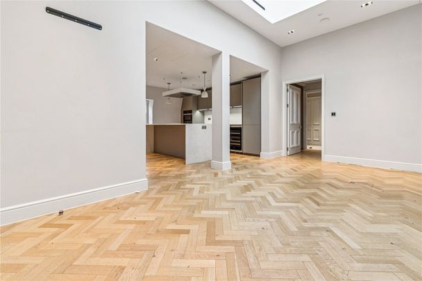 Kensington Court, London, W8 flat to rent - Photo 1