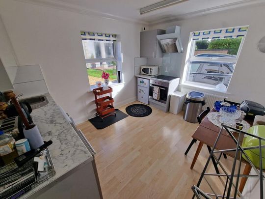2 bedroom detached house to rent - Photo 1