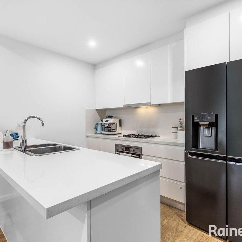 Light-Filled, Designer Two-Bedroom Apartment with Exceptional Storage - Photo 1