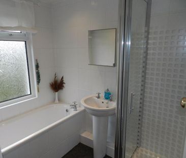 3 bedroom semi-detached house to rent - Photo 6