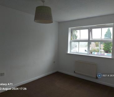 3 bedroom detached house to rent - Photo 2