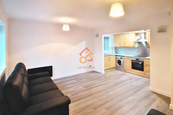 2 bedroom flat to rent - Photo 1