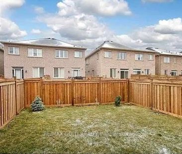 For Lease - 895 Transom Crescent, Milton, Ontario - Photo 2