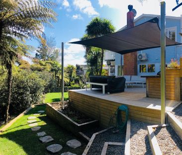 35 Drome View Place, Beach Haven - Photo 2