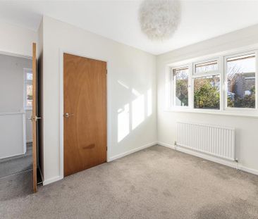 3 bedroom semi-detached house to rent - Photo 6