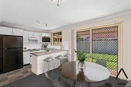 Townhouse in Ideal Location- Walk to Casula Mall - Photo 4