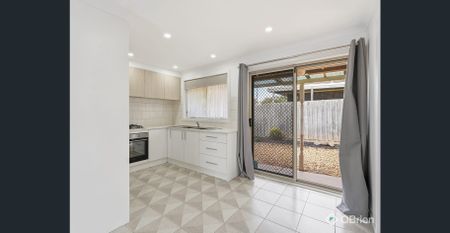 Welcome to 1/14 callan Drive 2 bedroom Unit in a great location! - Photo 4