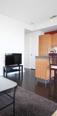 Chic 1 Bedroom suite with Balcony and Exciting Downtown Location - Photo 1