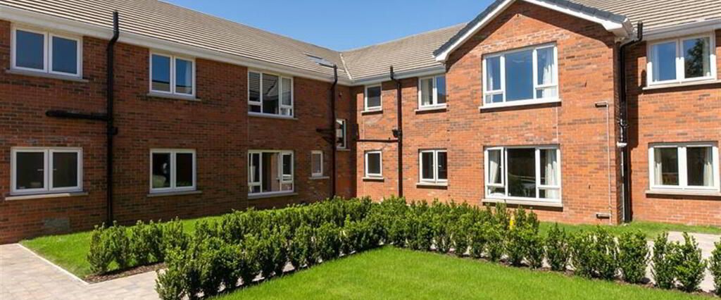 Apt 8, 8 Summerhill Avenue, Belfast, BT5 7HD - Photo 1