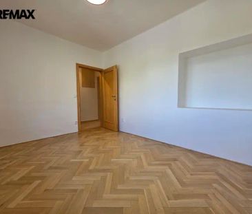 Pronájem krásného 3+kk s dvěma balkony a zahradou | Zamykalova, Olo... - Fotografie 2