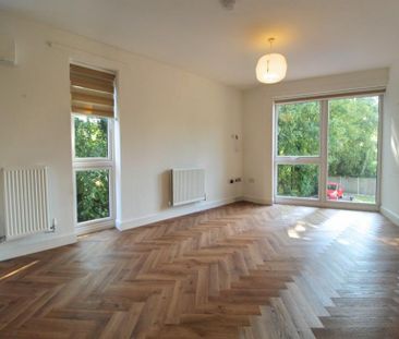 1 Bedroom Apartment To Let - Photo 2