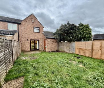 Beechfield, Coulby Newham, Middlesbrough - Photo 1