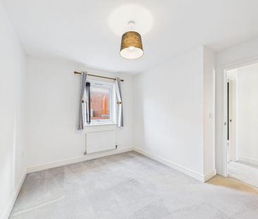 4 bedroom detached house to rent - Photo 5