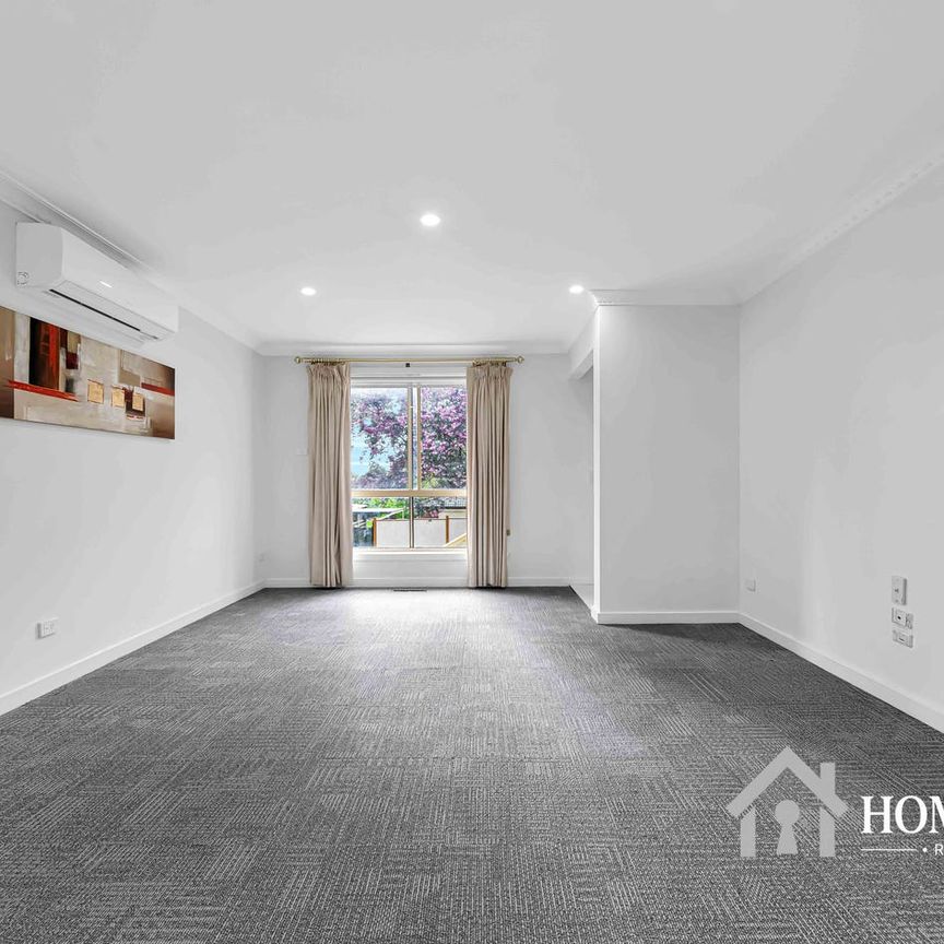 Comfortable Family Living in Mill Park - Photo 1