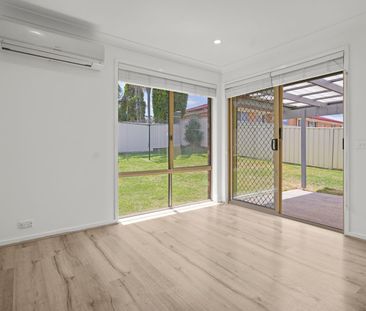 6 Karingal Place, Blue Haven, NSW 2262 - Photo 5