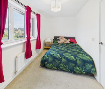 2 bedroom semi-detached house to rent - Photo 3