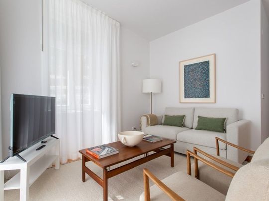 2 room luxury Apartment for rent in Avenida da Liberdade (Sao Mamede), Lisbon - Photo 1