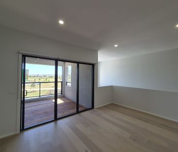 Beautiful, newly built townhouse - Photo 6