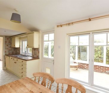 Greenhill Close, Colehill, Wimborne, Dorset, BH21 - Photo 5