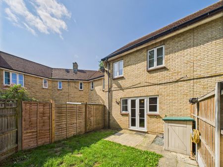 3 bedroom terraced house to rent - Photo 3