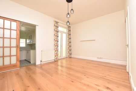 Salisbury Road, Exmouth, Devon, EX8 - Photo 3