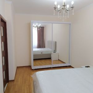 Apartament o camera zona Aeroport - Fotografie 2