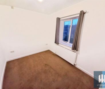 Factory Lane, Milnsbridge, Huddersfield, HD3 - Photo 2