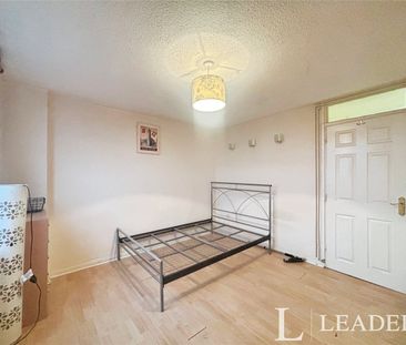 property to rent Willowfield Tower, Harlow, CM18 - Photo 1
