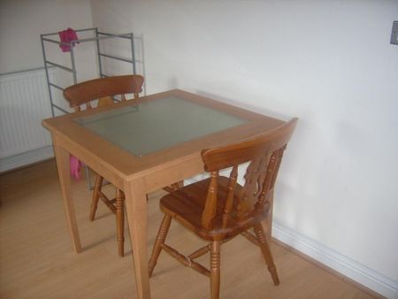 2 bedroom apartment to rent - Photo 5