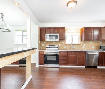 For Lease - 37 Banner Crescent, Ajax, Ontario - Photo 6
