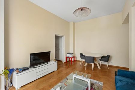 Location Appartement 3 pièces 65m² PARIS 17ème - Photo 3