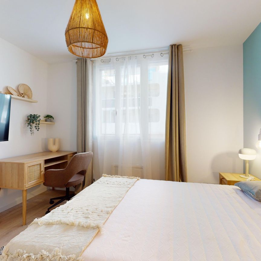 NOGUES Roommate 3 Bedrooms at Toulon - Photo 1
